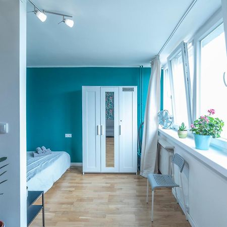 Green Studio In The City Center Of Wrocław Extérieur photo